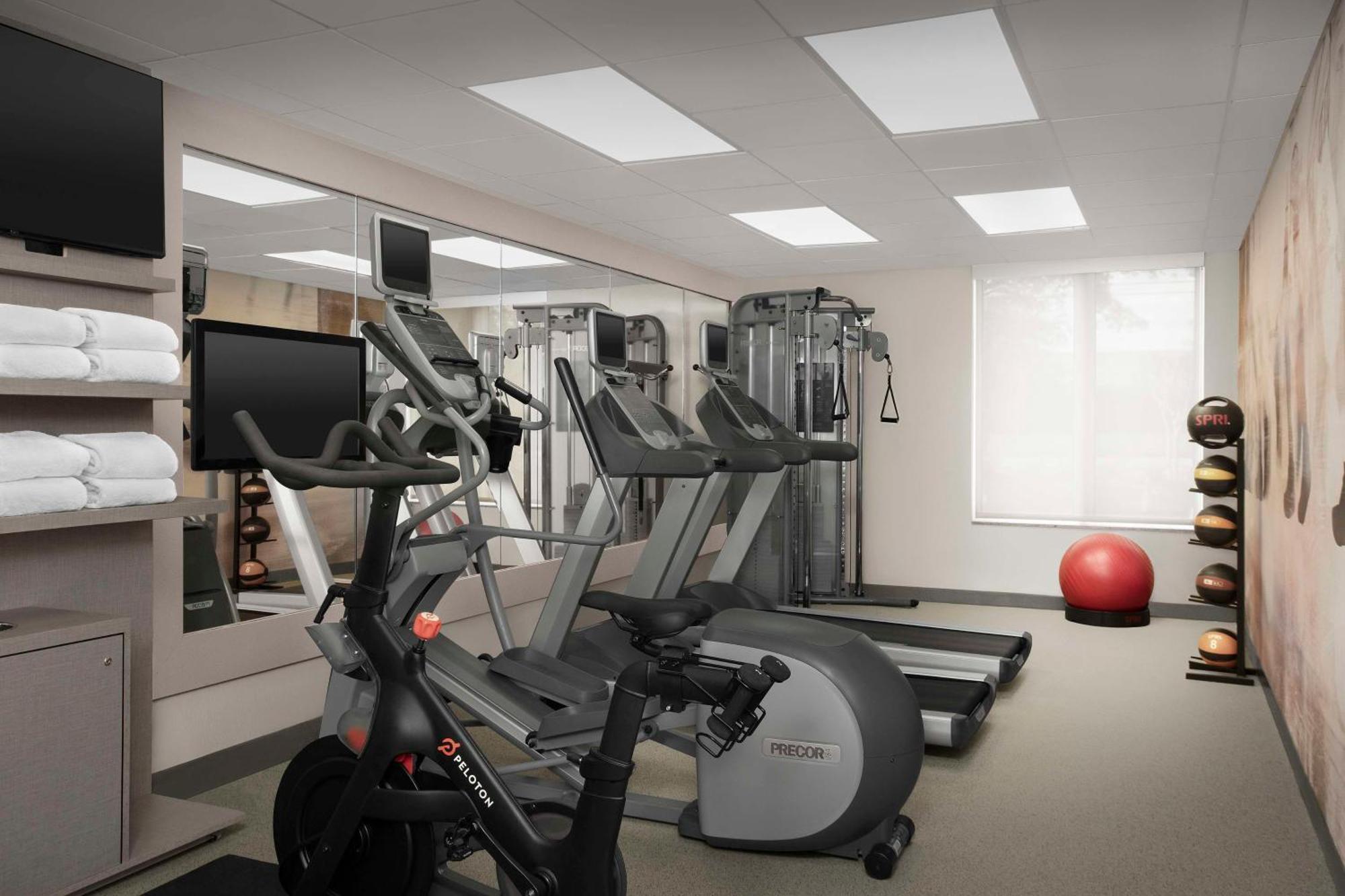 Hilton Garden Inn Gainesville Eksteriør bilde